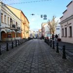 Zakaj iti ven v času kosila: kako dnevna svetloba vpliva na naše cikle in produktivnost zakaj-iti-ven-v-casu-kosila-kako-dnevna-svetloba-vpliva.jpg